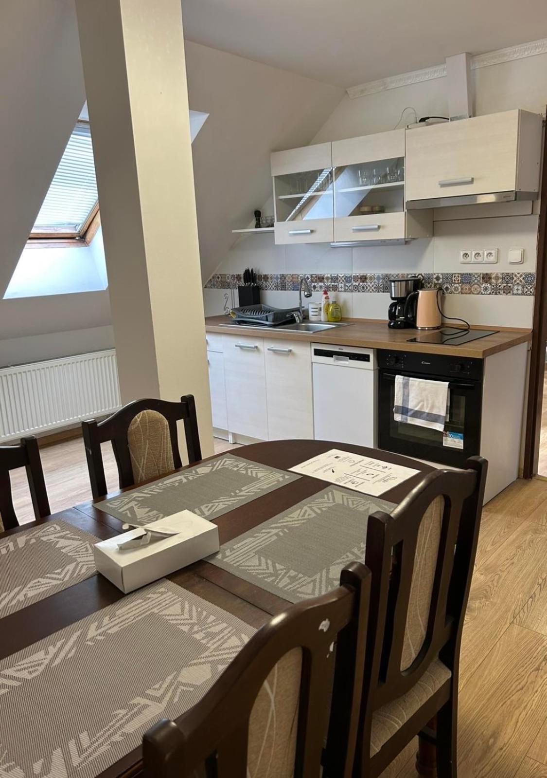 Apartman V Krusnych Horach-Free Parking Яхимів Екстер'єр фото